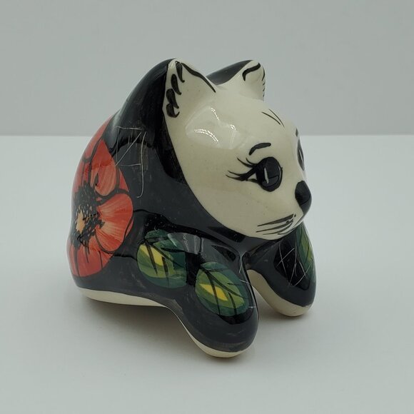 Polish Pottery Poppy Passion Cat Figurine Unikat Red Flower Cat Statue - Picture 2 of 8